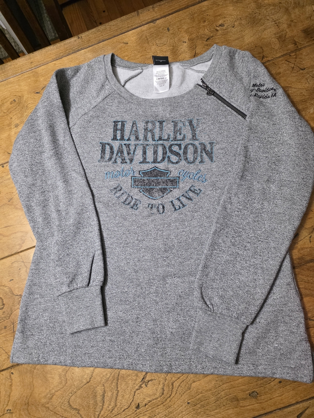 Harley-Davidson Women’s Gray Logo Pullover Sweatshirt